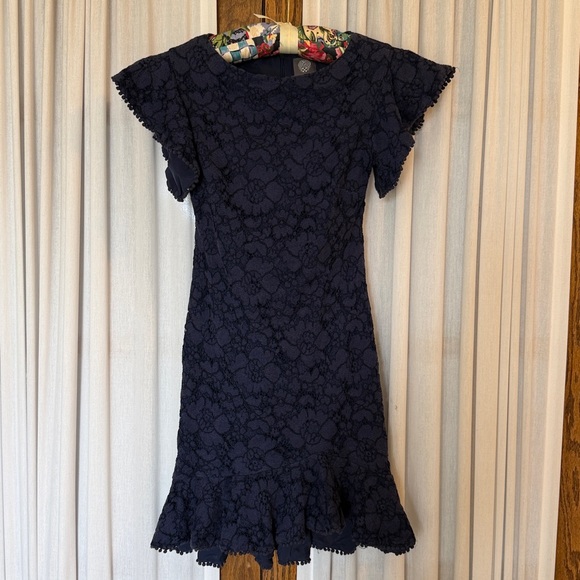 Vince Camuto Dark Blue Lace Flutter Sleeve Dress - Picture 12 of 13